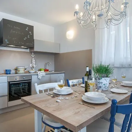 Lemon Apartment Rabac